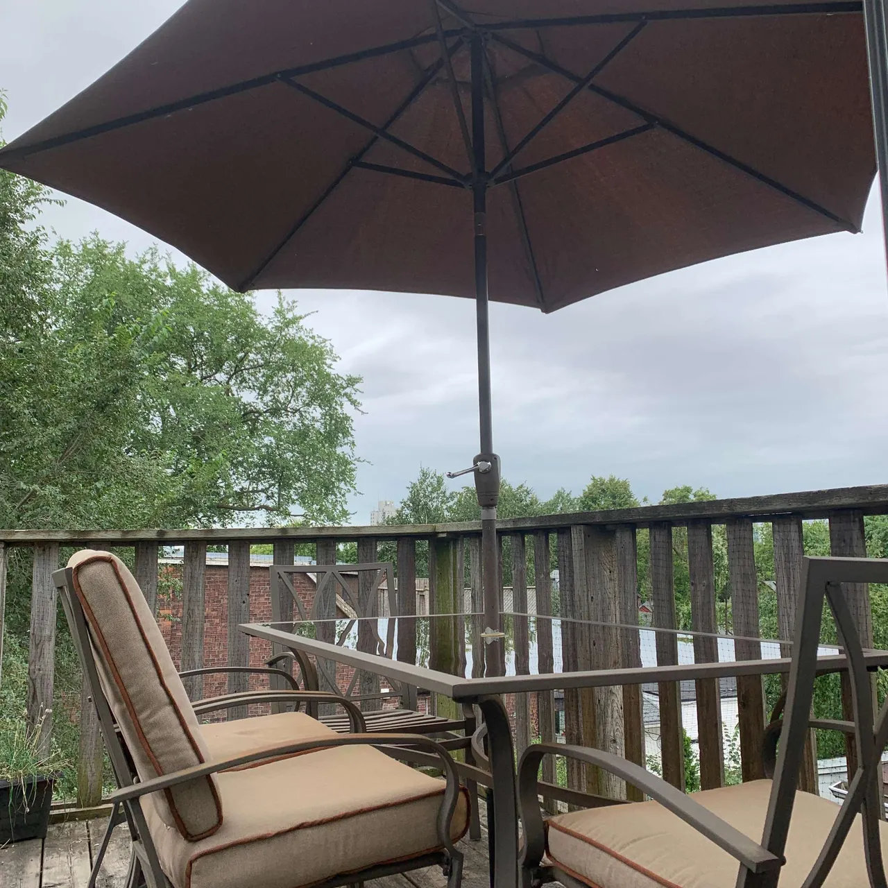 Patio dining set: table, 6 chairs, umbrella photo 1