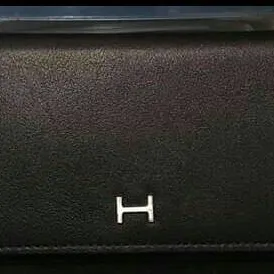 Halston Wallet - Real Leather Authentic photo 1