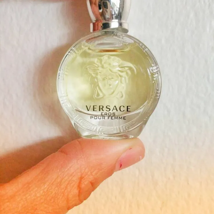 Versace Eros Perfume Sampler photo 1