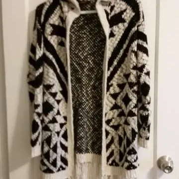 Women's Dex Sweater - Size M photo 1
