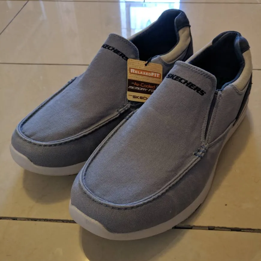 Sketchers Relaxed Fit (Men's 12 Size) photo 1