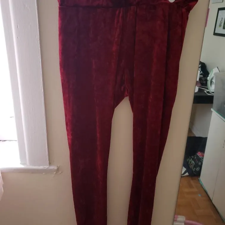Red Velvet H&M Leggings Size Large photo 1