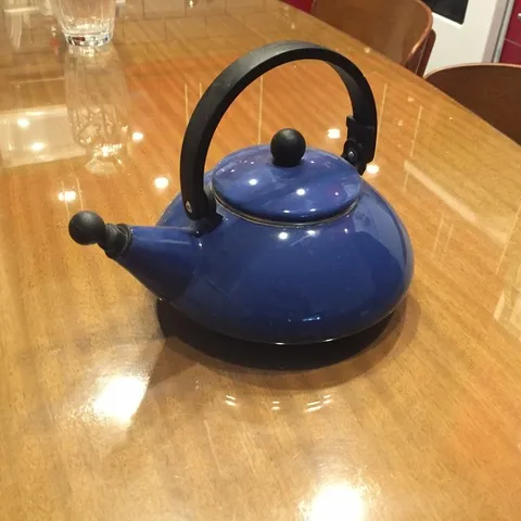 Crusete Tea Pot photo 1