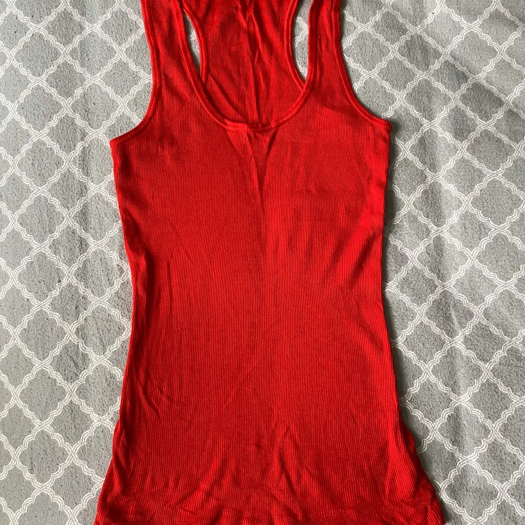 Red Ribbed Tank photo 1