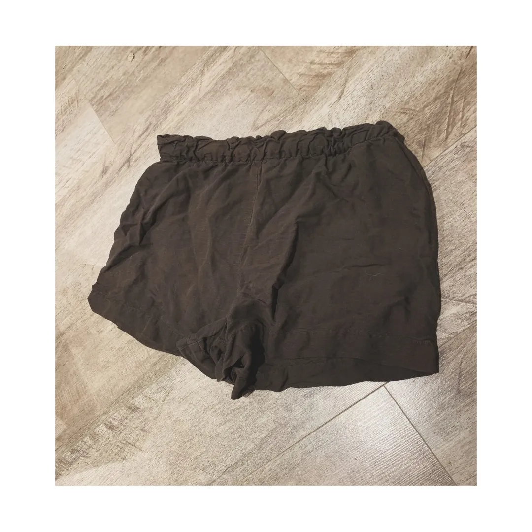 H&M High-wasted Shorts Linen Dark Brown Size M photo 1