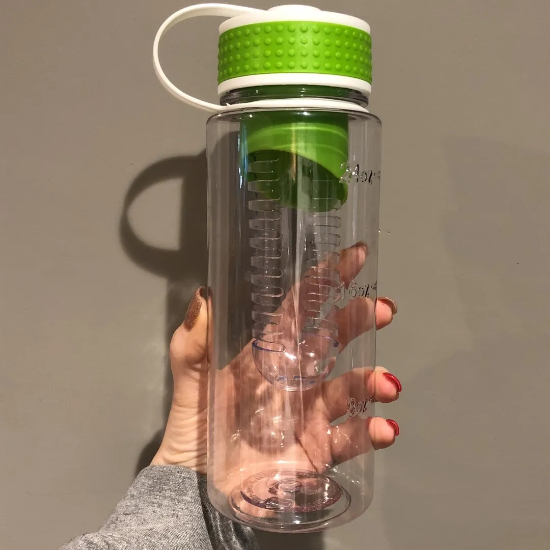 Brand New Infusing Water bottle photo 1