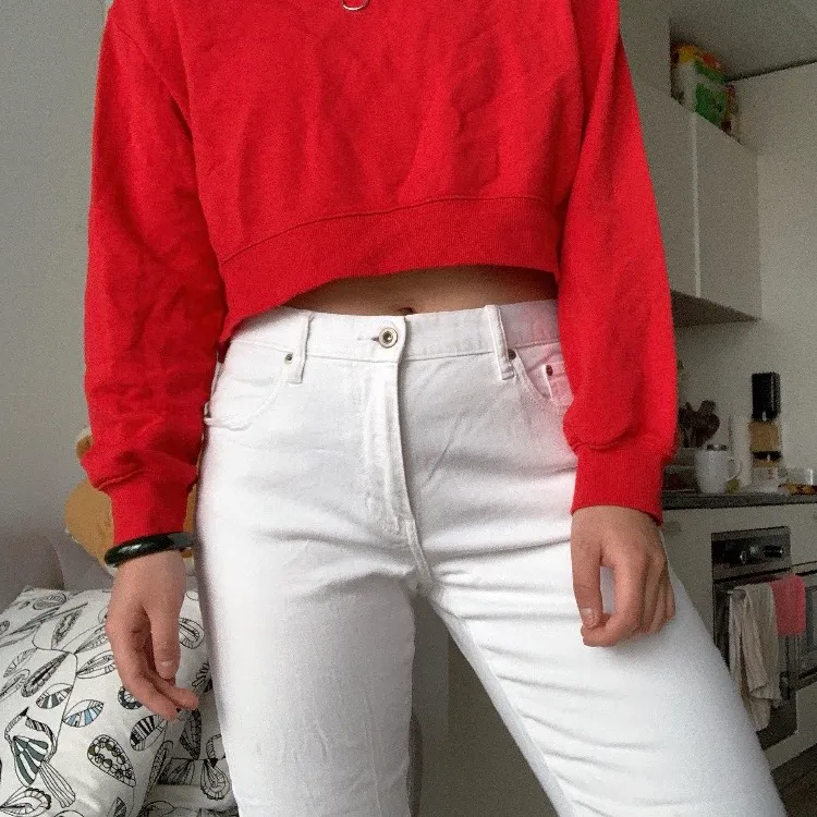 Stretchy (very) And Super Comfortable White Jeans photo 1