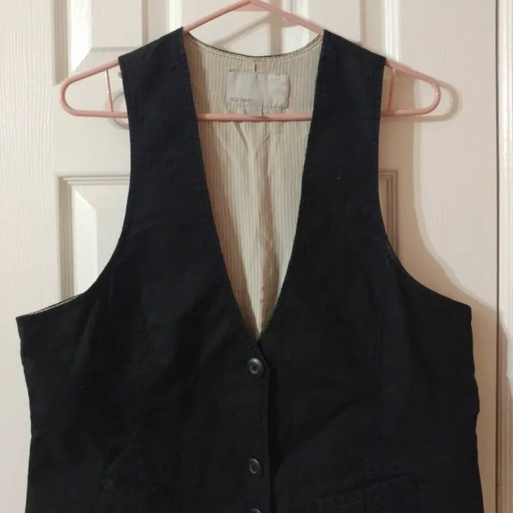 Women's Black Old Navy Vest Size XL photo 1
