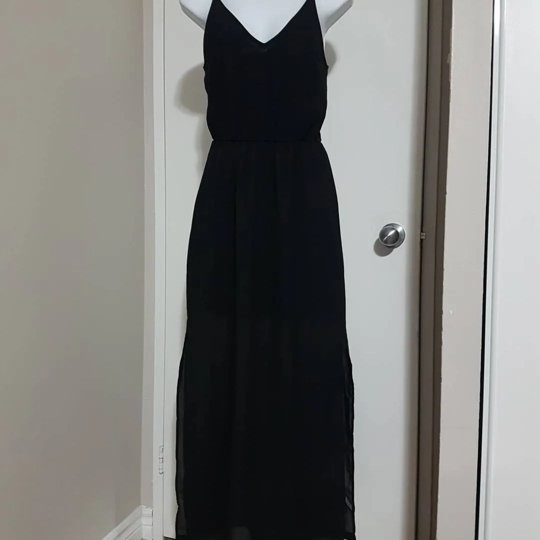 BNWT H&M  Little Black dress.  Size 6 photo 1
