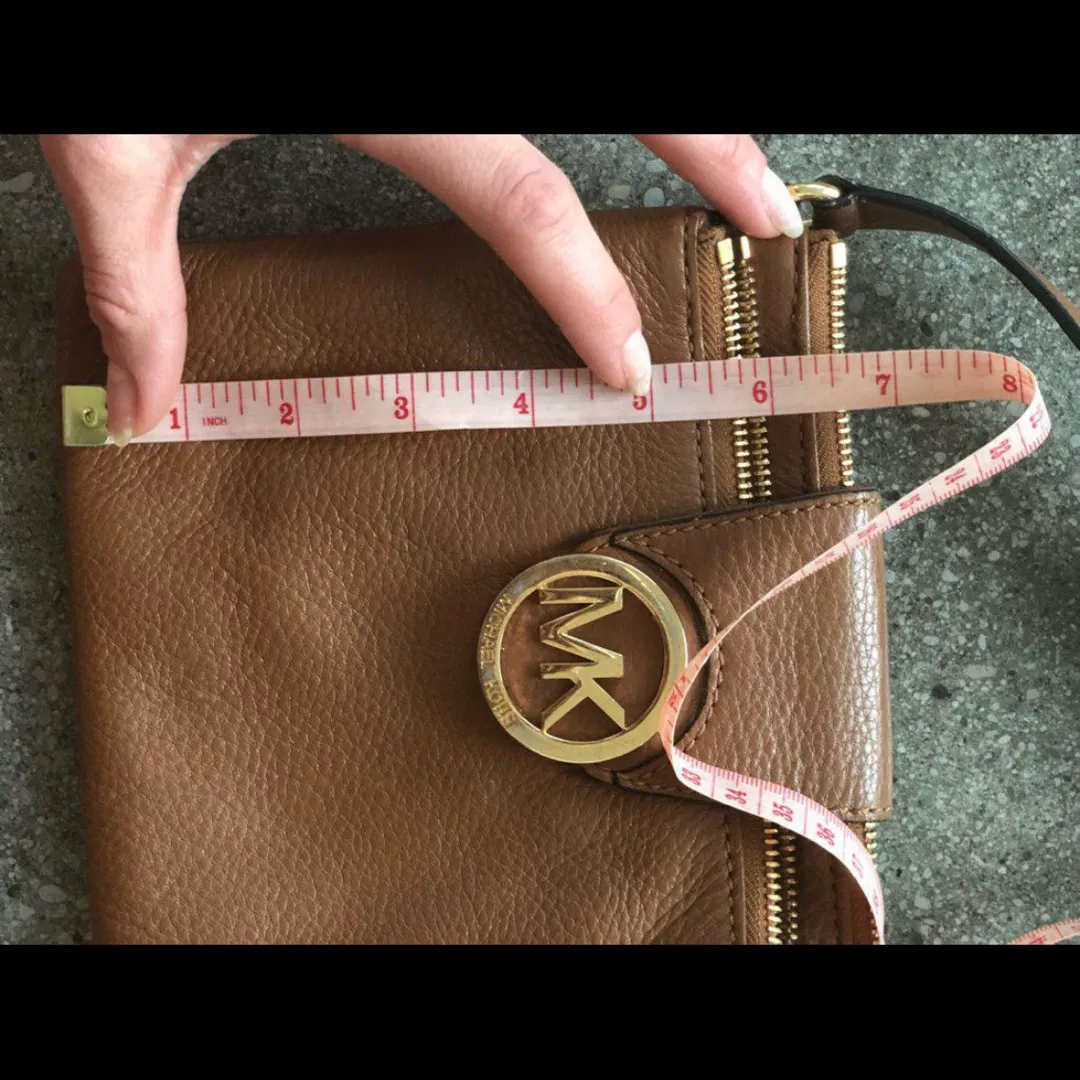 Michael Kors Leather Crossbody Bag photo 9
