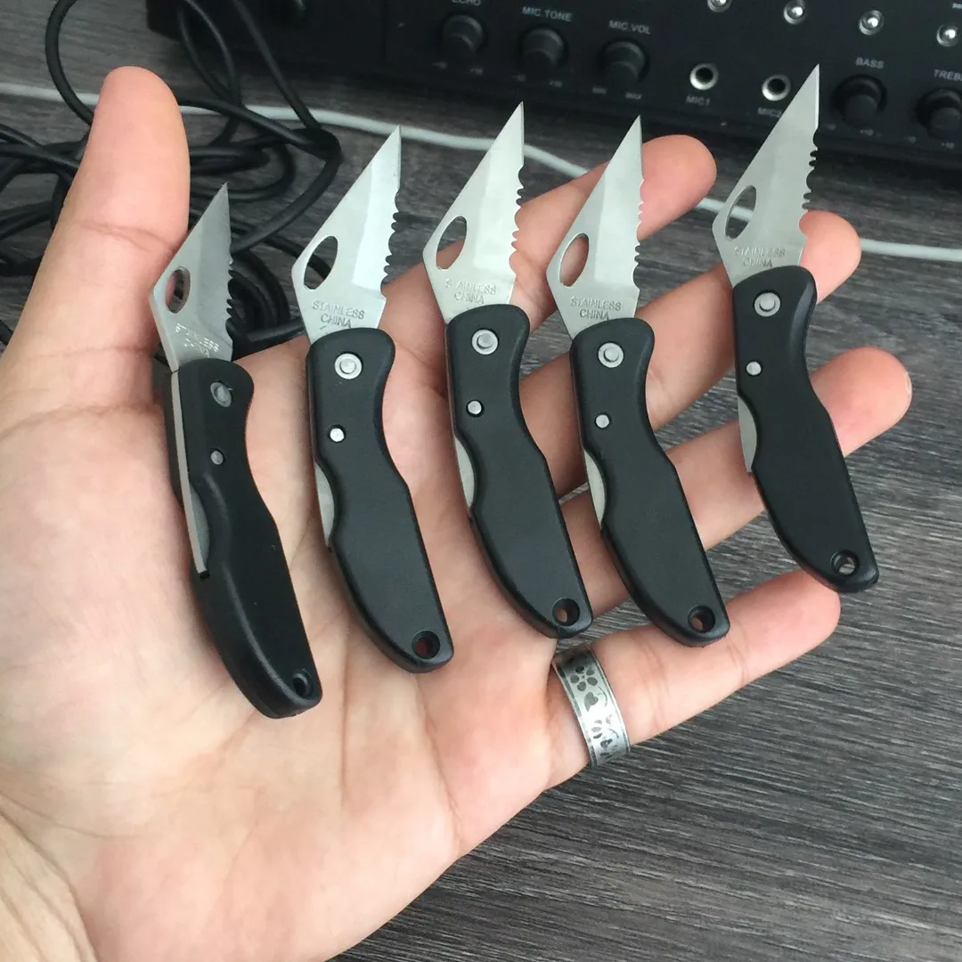5 pretty small knives photo 1