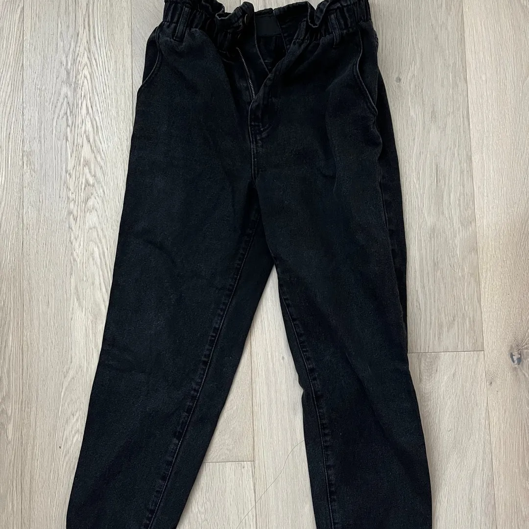 Loose High-waist Black Jeans photo 1