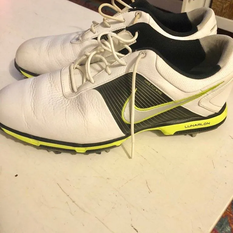 Nike Golf Shoes Size 10.5 photo 3
