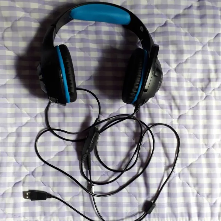 Gently Used Gaming Headphones photo 1