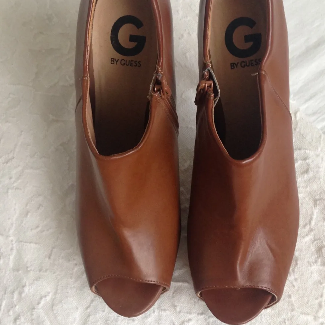 Brand New Guess Booties Size 10 photo 3