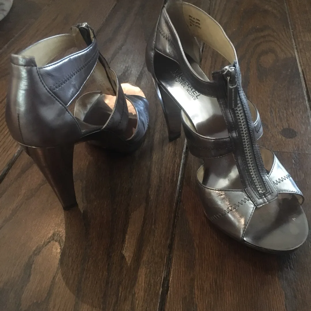 Michael Kors Shoes Size 9 photo 3