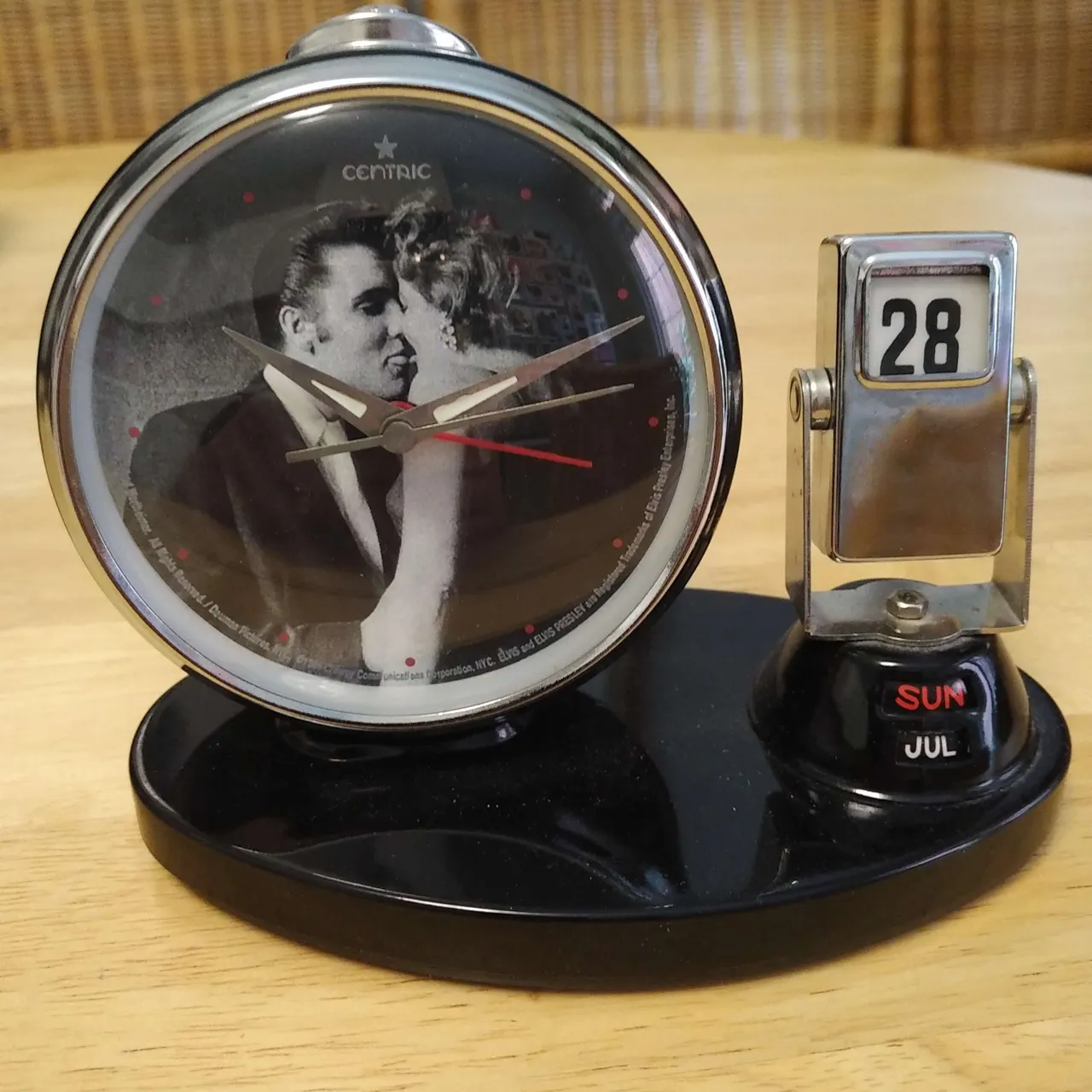 Elvis Presley date clock photo 1
