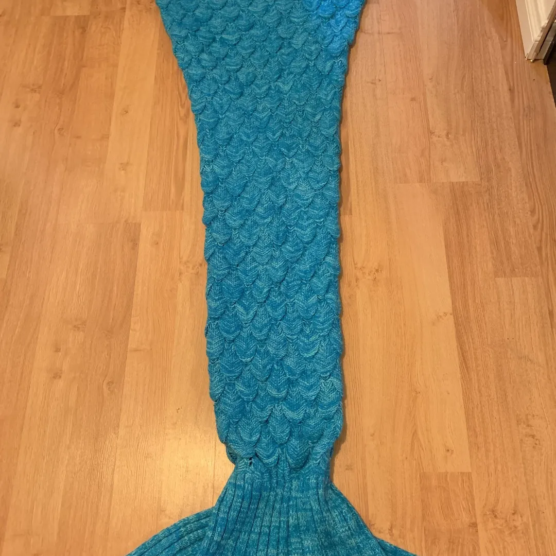 Knit Mermaid Tail photo 1
