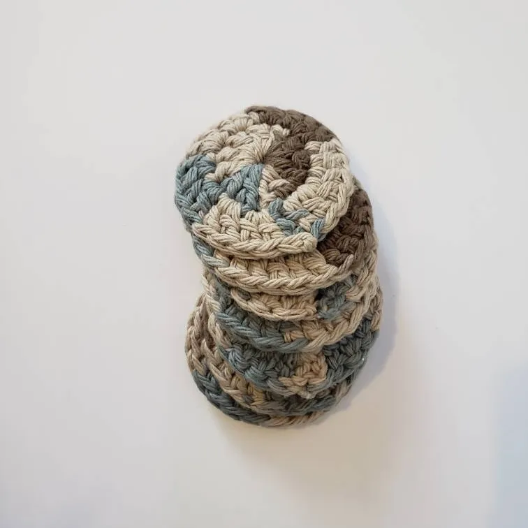 Handmade Crochet Reusable Makeup Pads photo 1