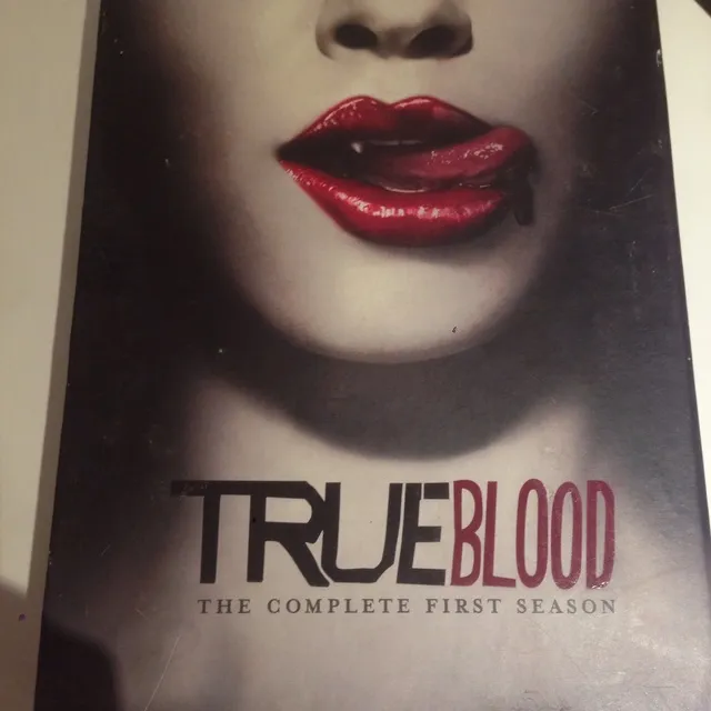 True Blood Season 1 photo 1