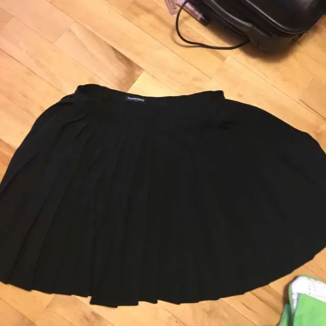 american apparel large black crepe skirt photo 1