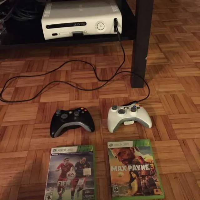 Xbox 360 With 2 Controllers and 2 Games photo 1