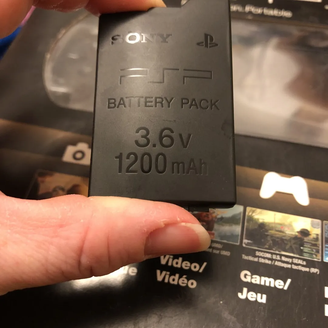 Sony PSP With Original Packaging photo 9