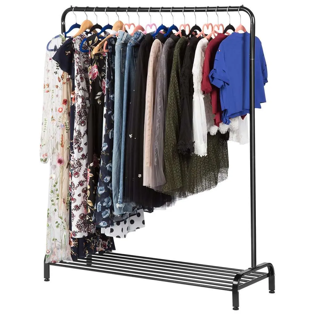 Clothing rack photo 1