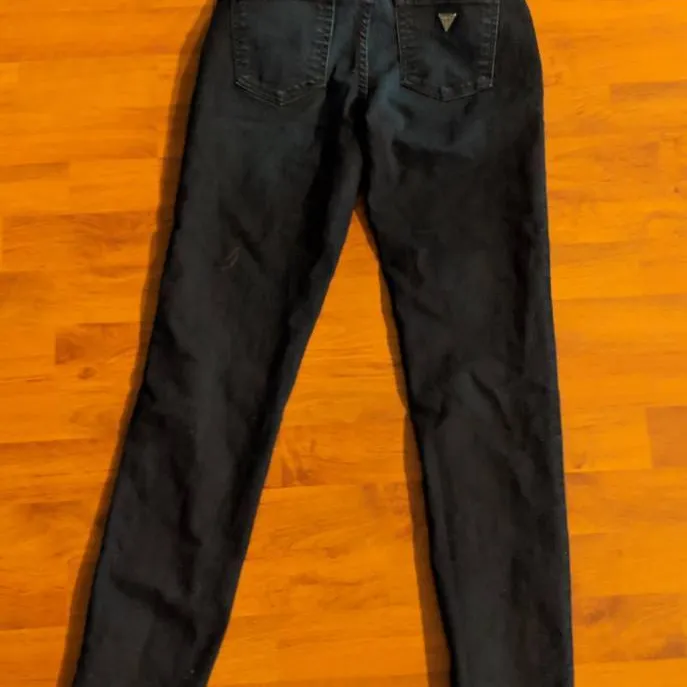 Guess Dark Wash Jeans Size 25 photo 3