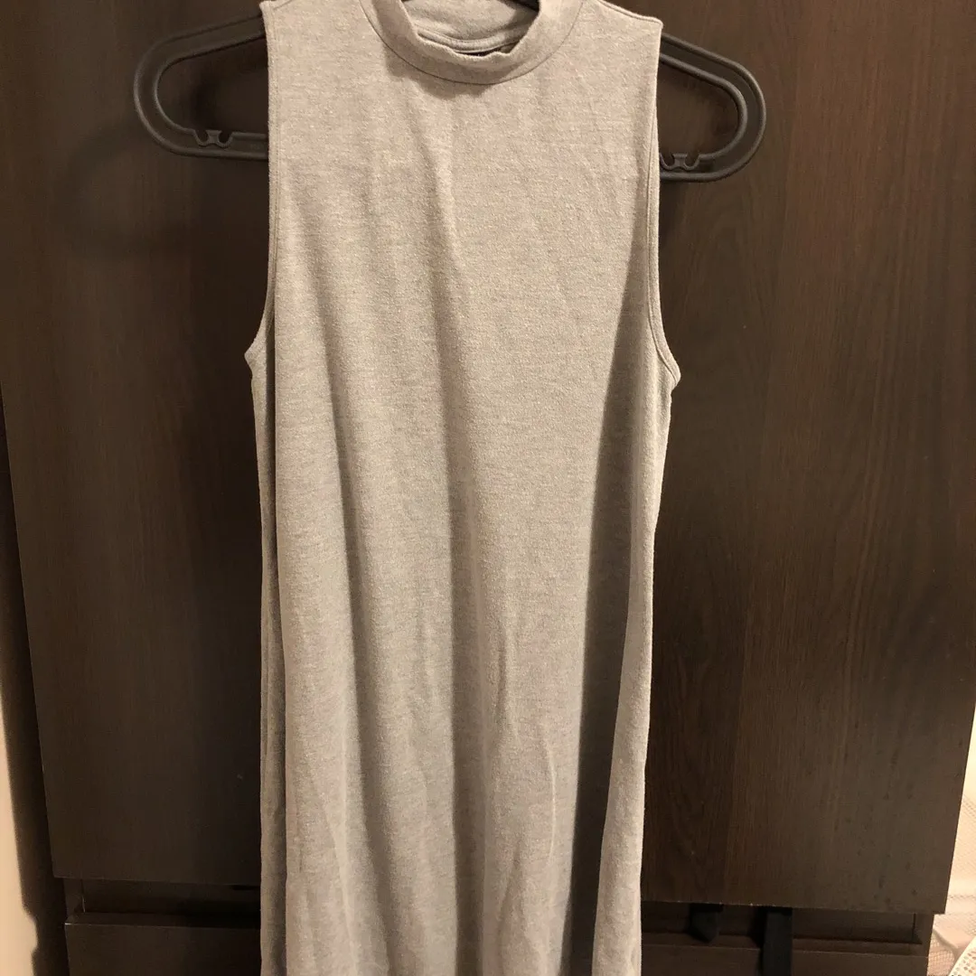 Sleeveless Grey Dress with Mockneck from Topshop photo 1