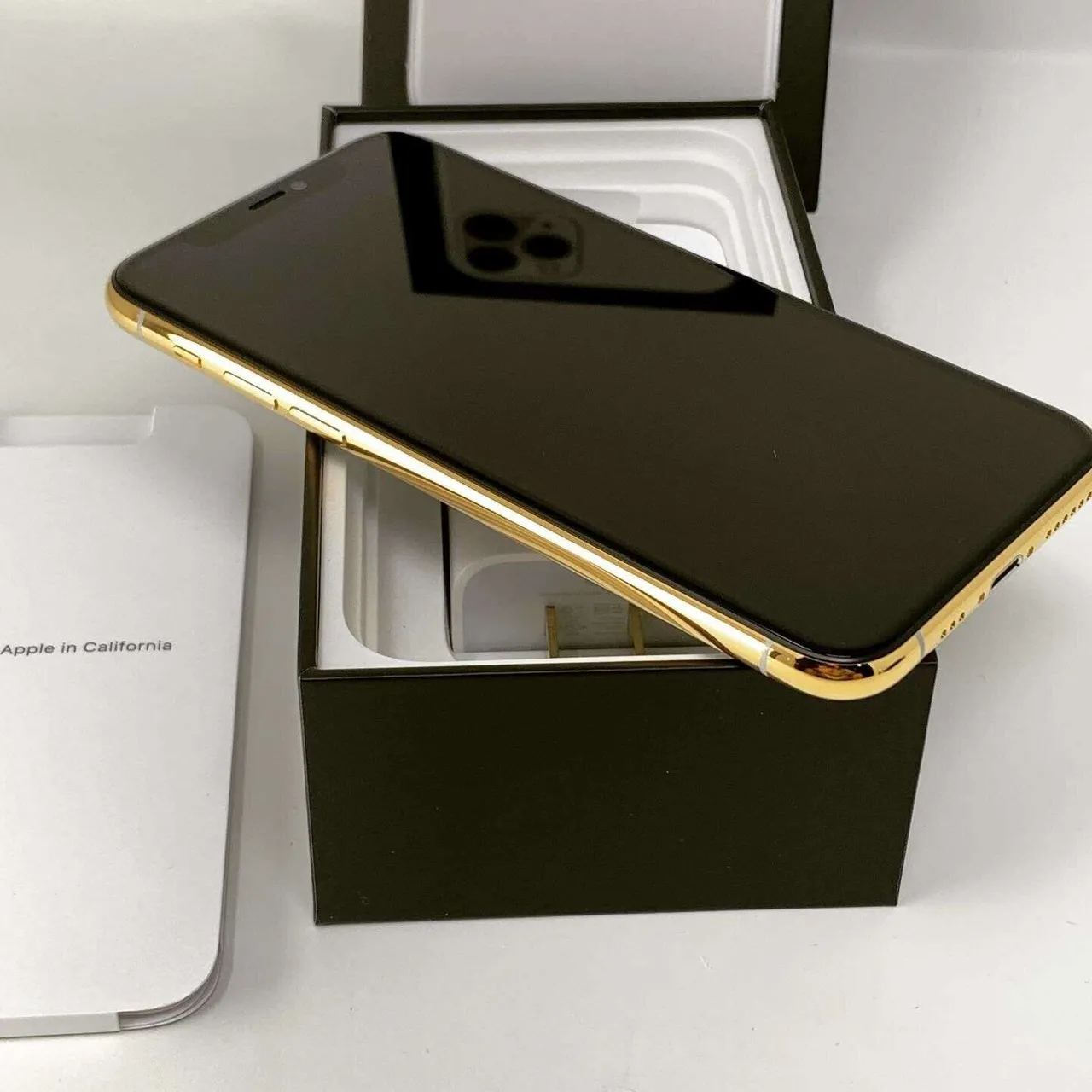 24K Gold Plated Apple iPhone 11 Pro Max - 512GB Silver Unlocked photo 3