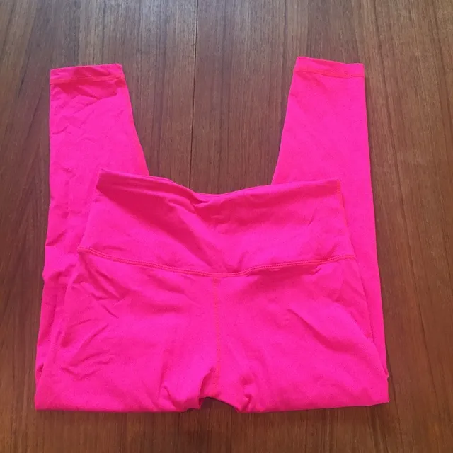 Pink Workout or Yoga leggings photo 1