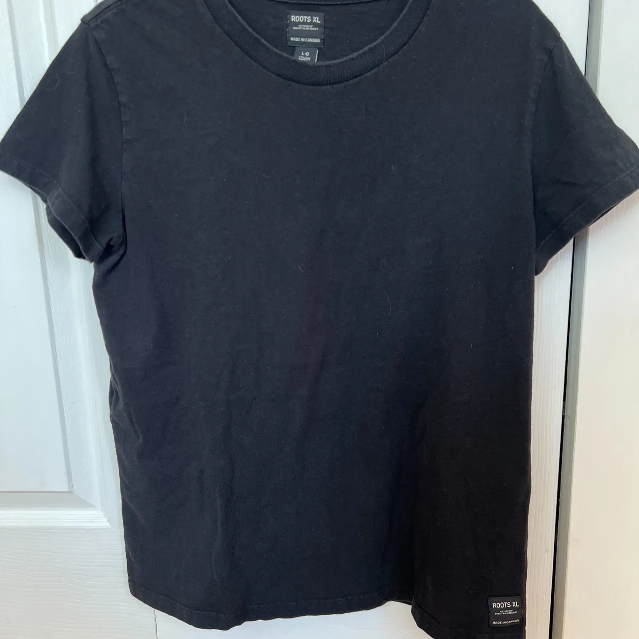 Black Roots XL T-Shirt, Women’s Large, GUC photo 1