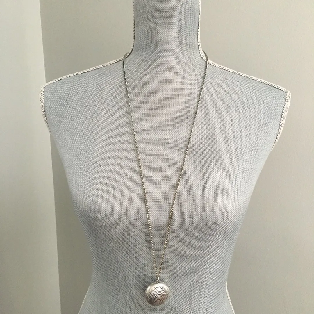 Double-sided Silver Fashion Necklace photo 1