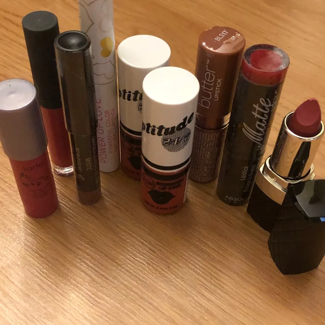 BRAND NEW Lipsticks/Lip Colours photo 1