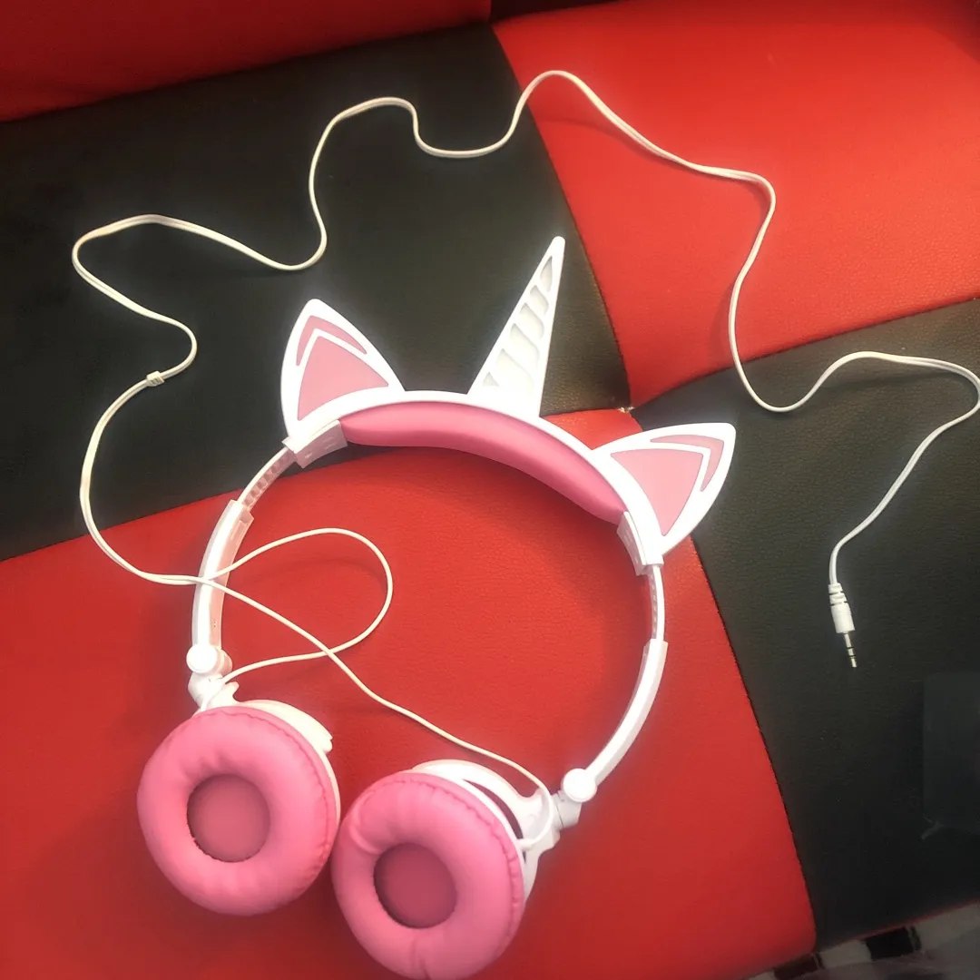 Unicorn 🦄 Headphone Headset That Lights Up!! 💡 photo 1