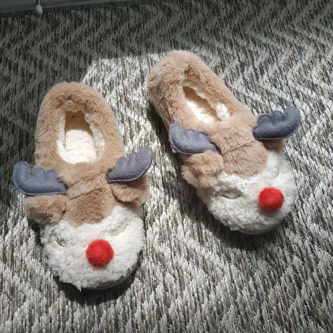Reindeer slippers!! photo 1