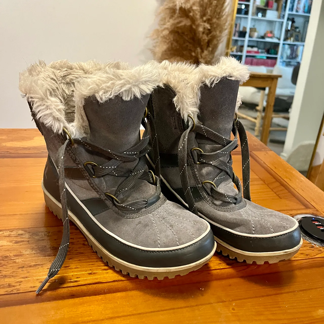 Sorel Winter Snow Boots Tivoli, Grey Suede Insulated, Size 7 photo 1