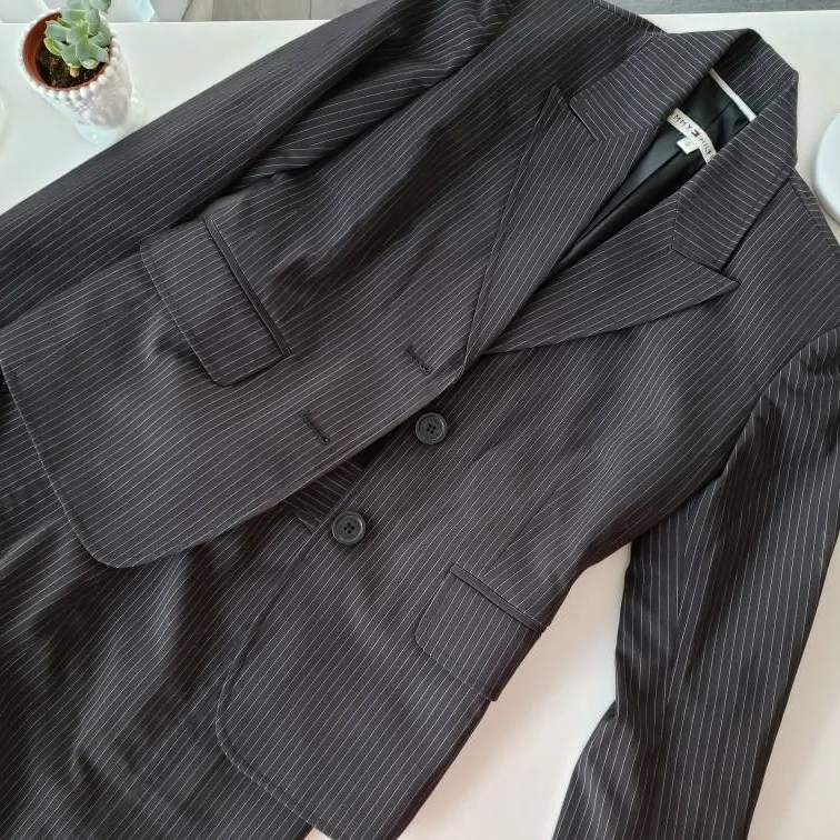 TOMMY HILFIGER - Full Women's Suit with Skirt, Pinstripe Deta... photo 1