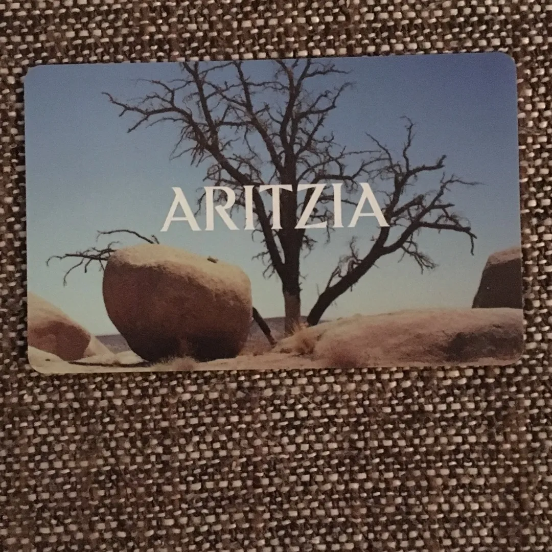 Aritzia Gift card photo 1