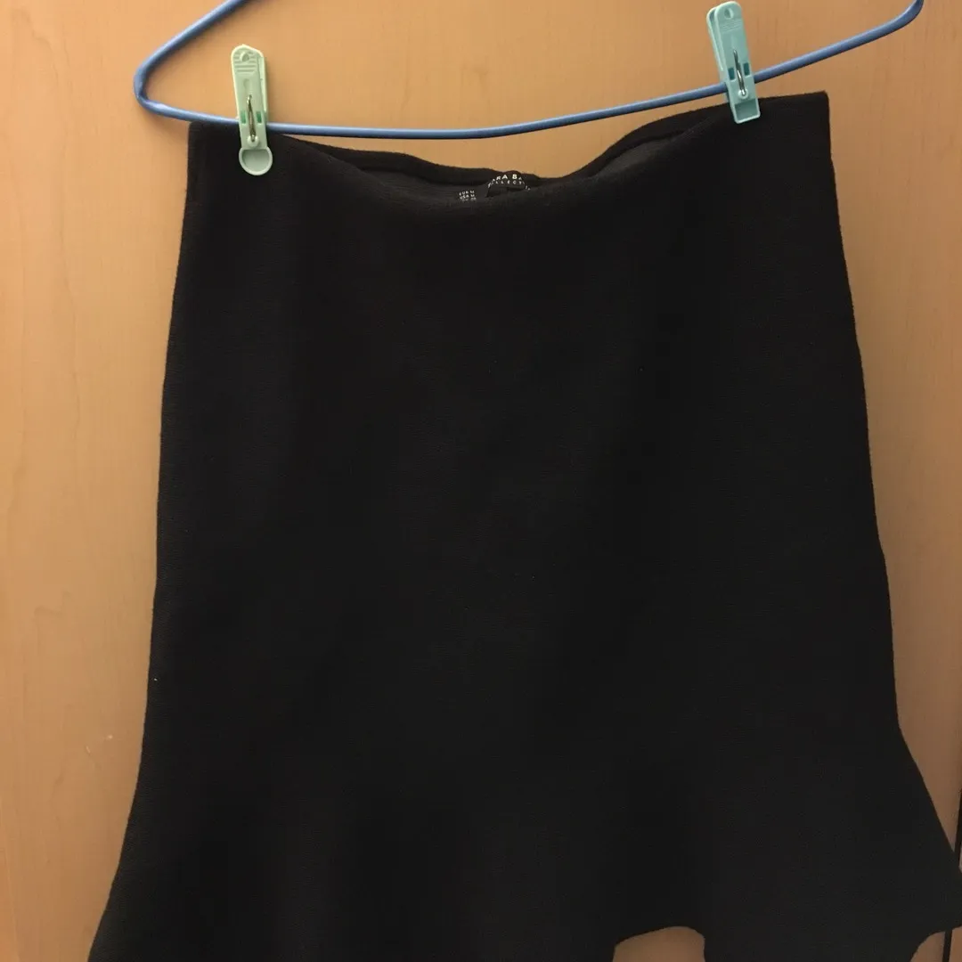 Zara Black Skirt With Ruffles photo 1