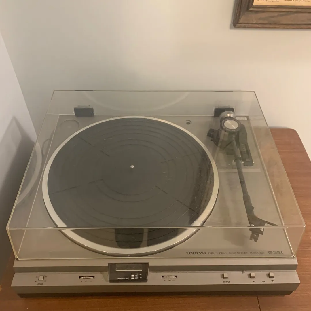 Classic Automatic Turntable photo 1