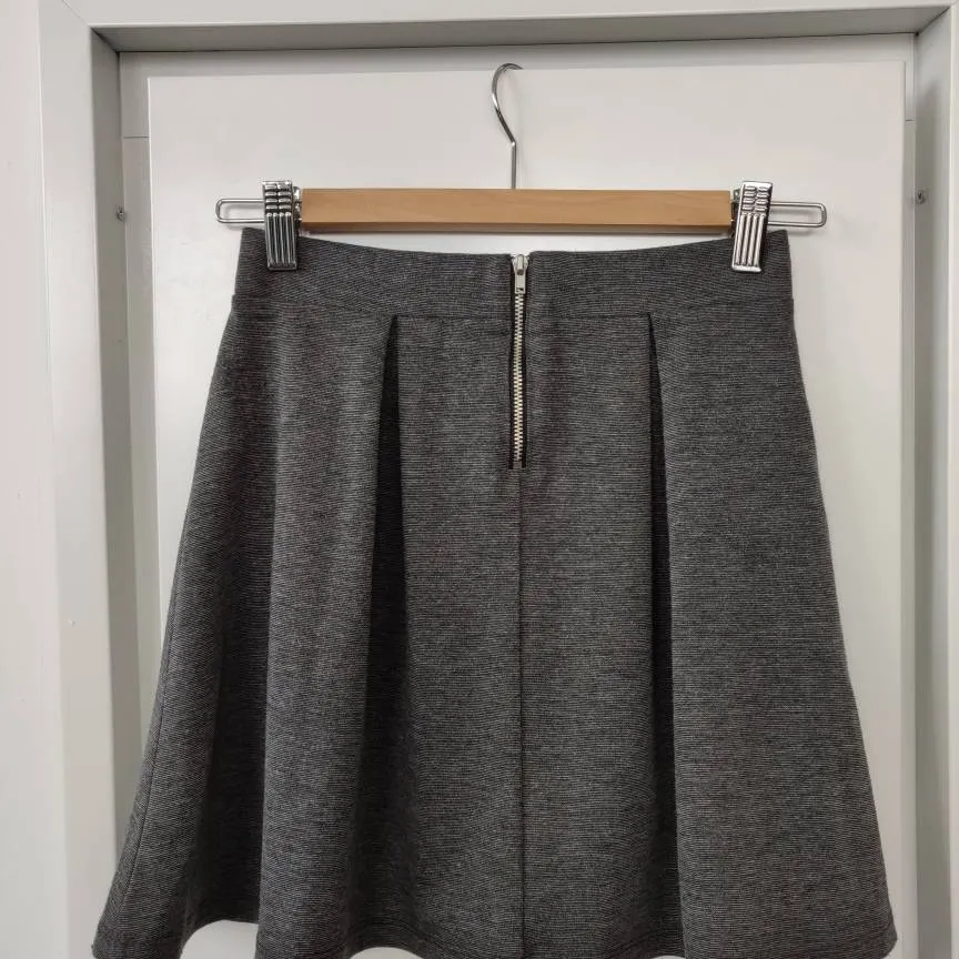 H&M Grey A-Line Skirt photo 3