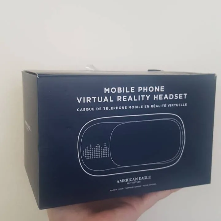 VR Headset photo 1