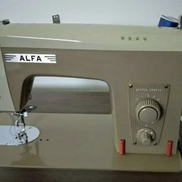 Vintage Alfa Sewing Machine photo 4
