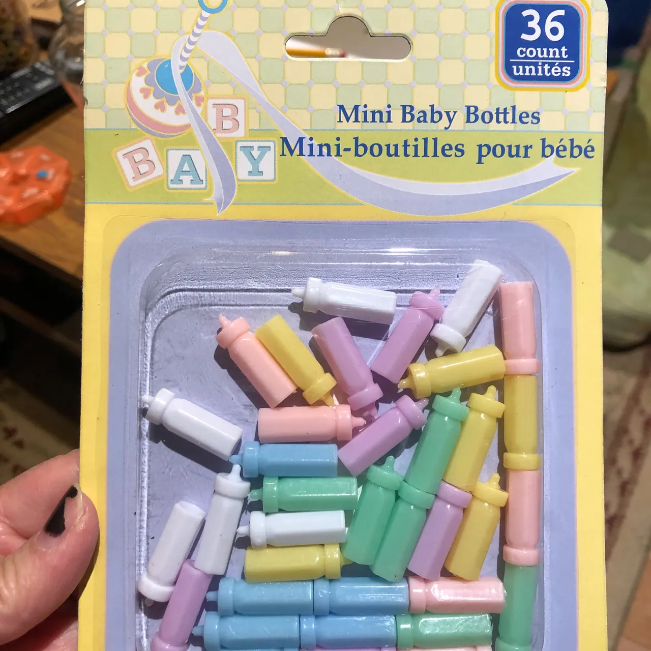 🔜 🆓 Mini baby bottle decoration 🍼 photo 1