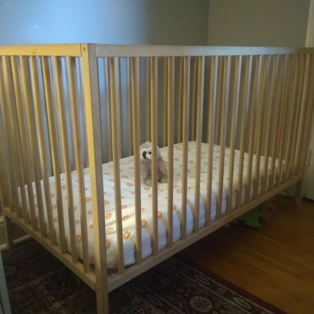 Sniglar Crib/Toddler bed photo 1