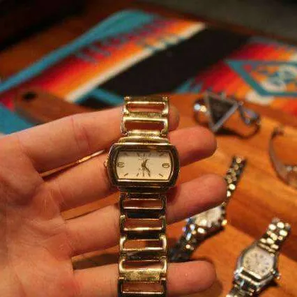 Woman's Watches 8 Different Ones photo 7