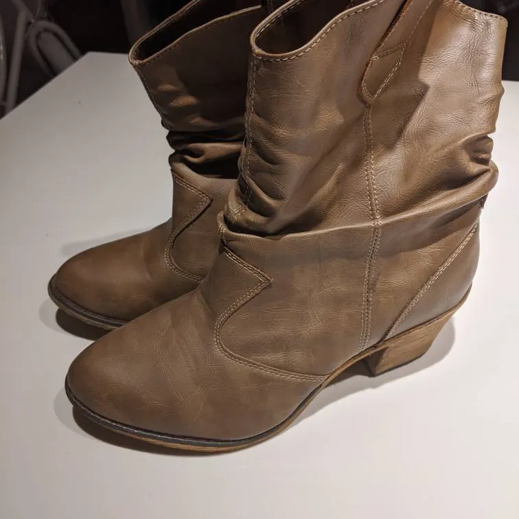 Boots Size 10 photo 3
