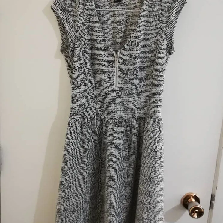 Dress / Size 4 / H&M photo 1